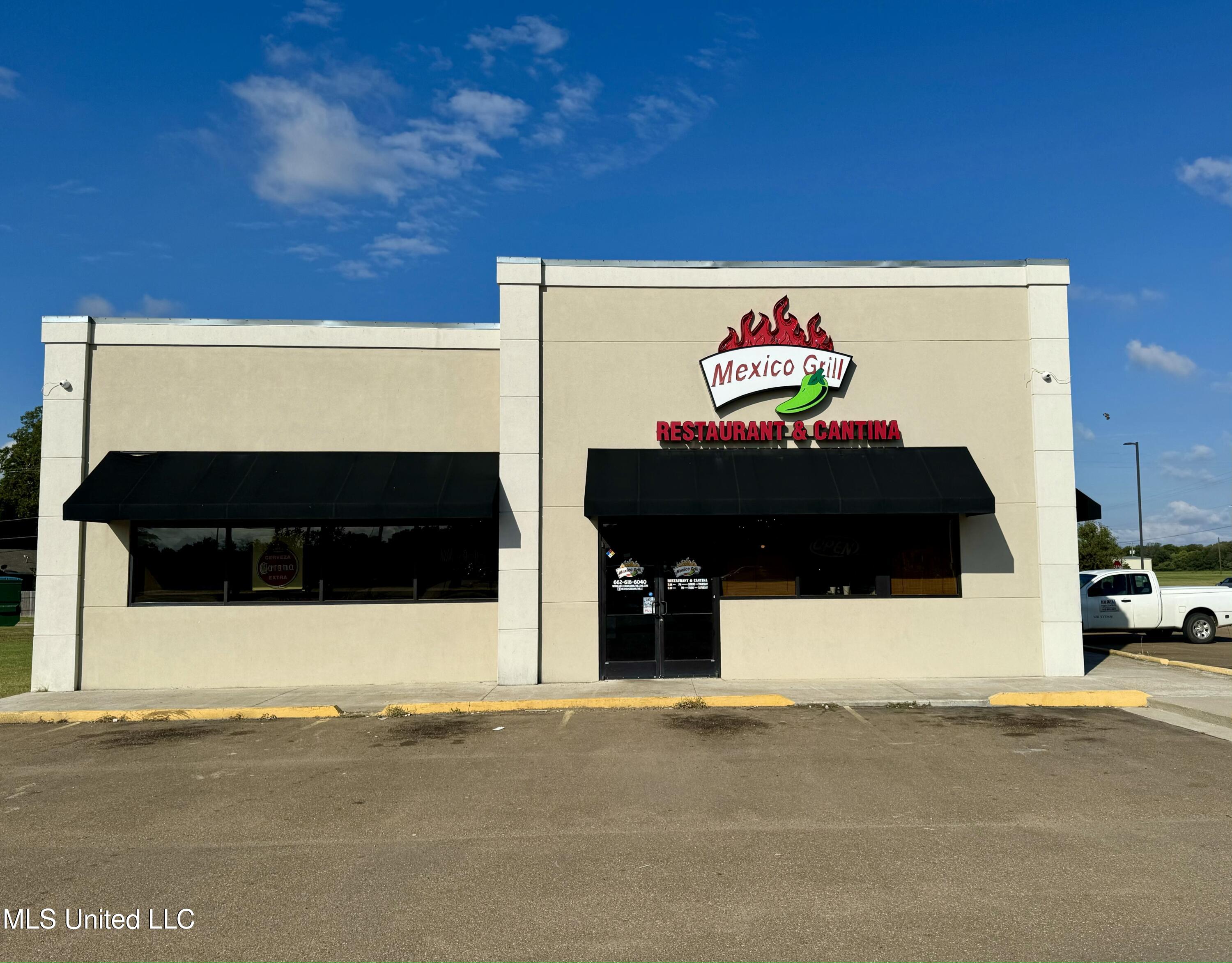 419 E Dr Martin Luther King Drive Property Photo 1