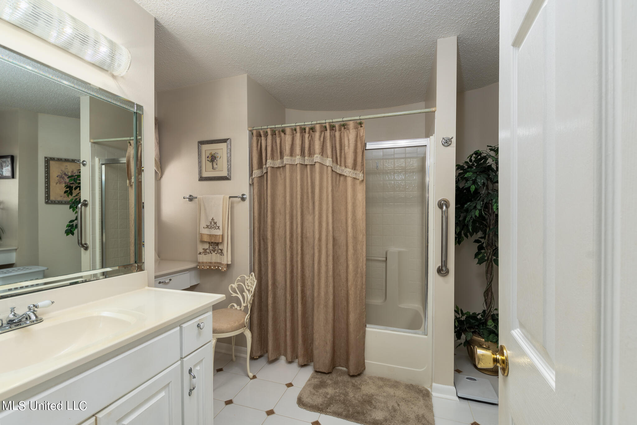 114 E T Poole Road Property Photo 27
