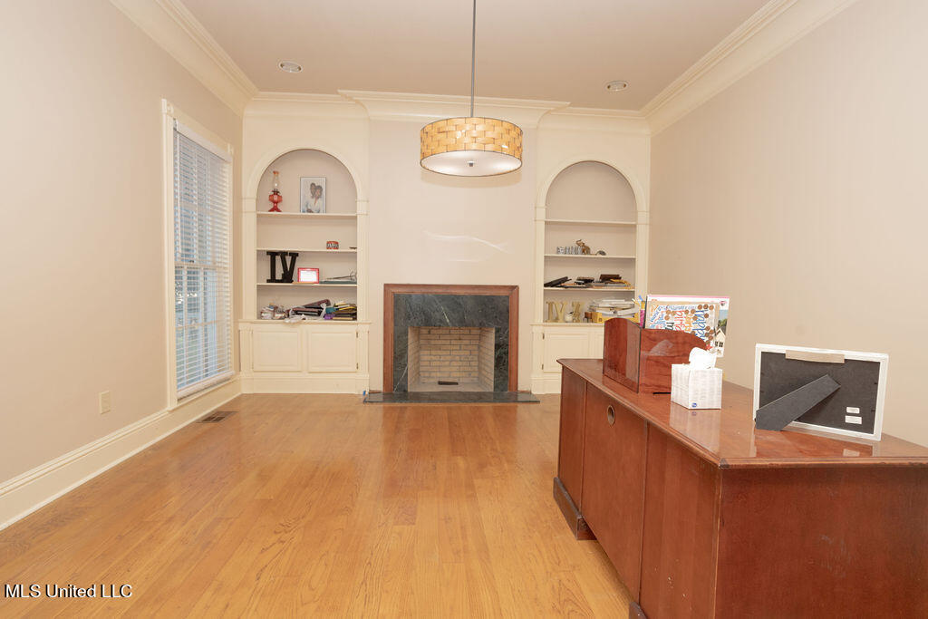 943 Woodlee Drive Drive Property Photo 10