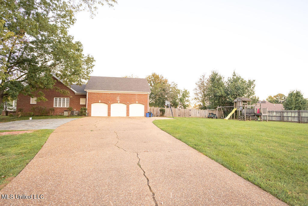 943 Woodlee Drive Drive Property Photo 21
