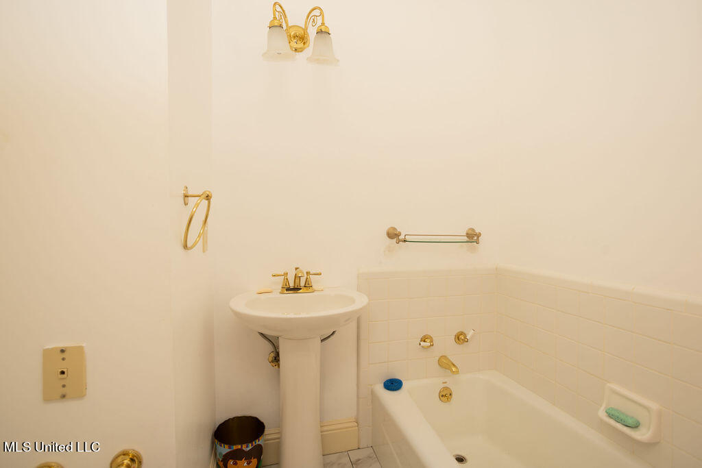 943 Woodlee Drive Drive Property Photo 33