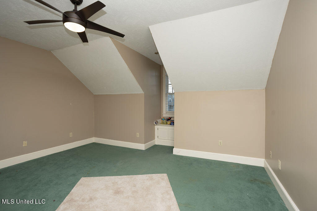 943 Woodlee Drive Drive Property Photo 45