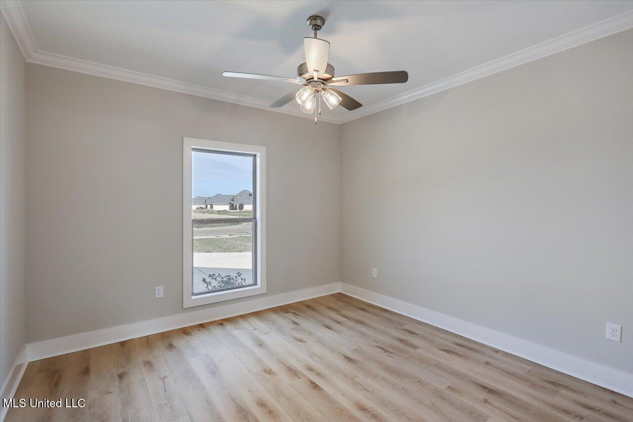1018 Kensington Drive Property Photo 28