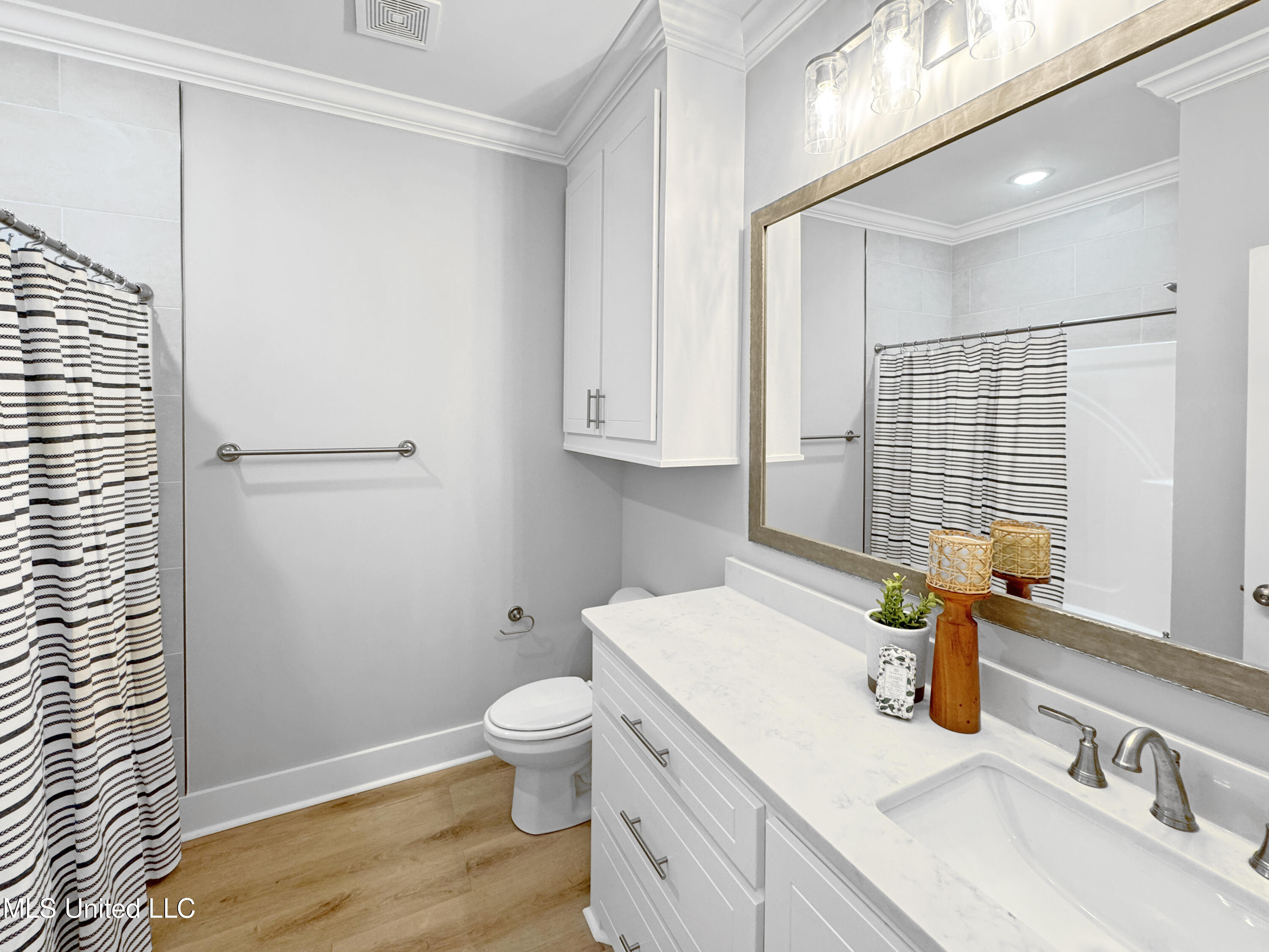 1018 Kensington Drive Property Photo 29