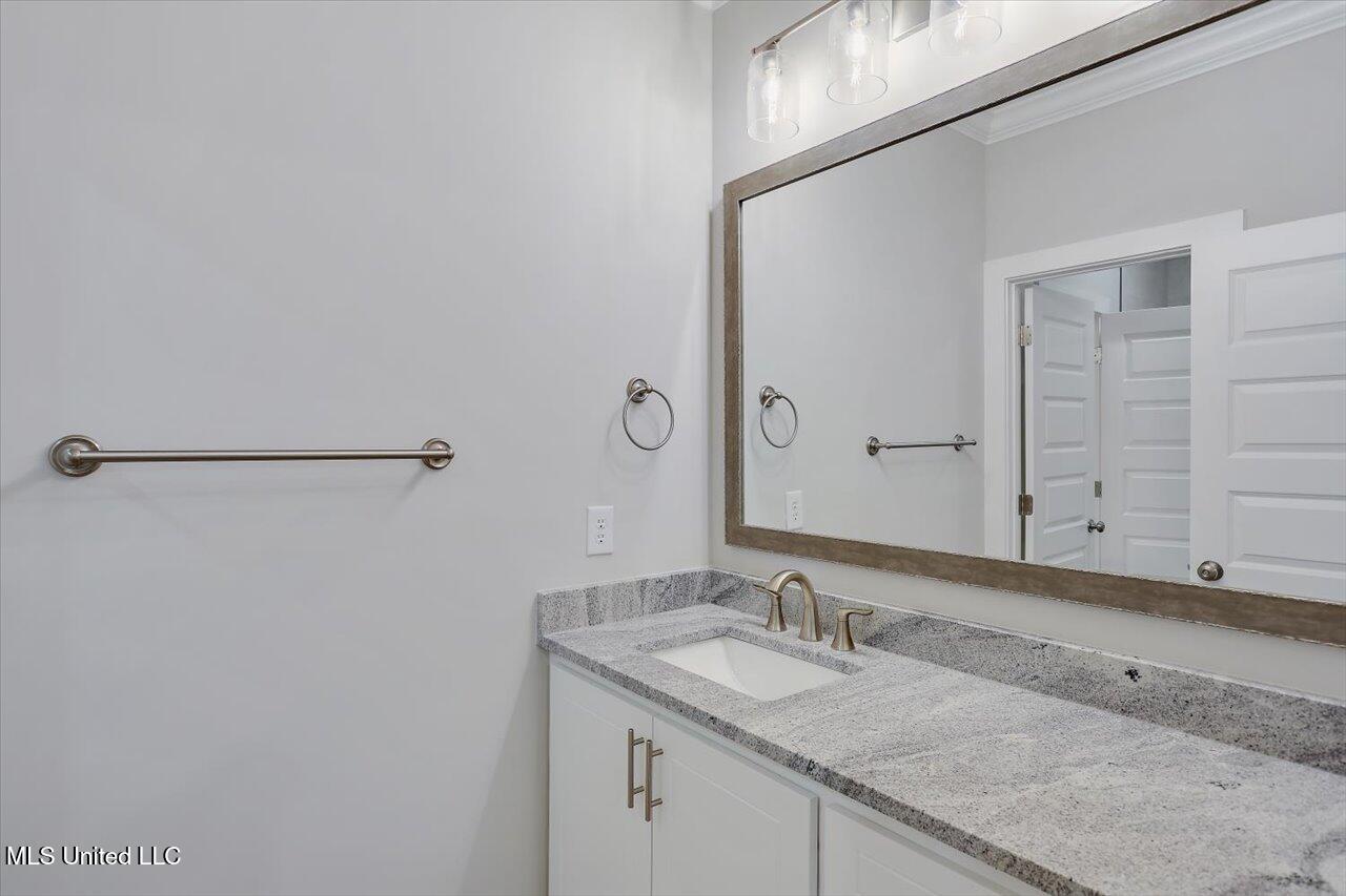 1010 Kensington Drive Property Photo 26