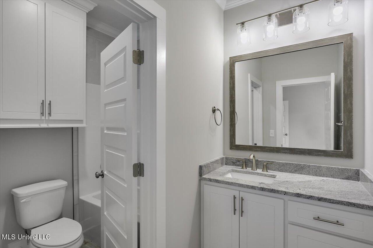1010 Kensington Drive Property Photo 28