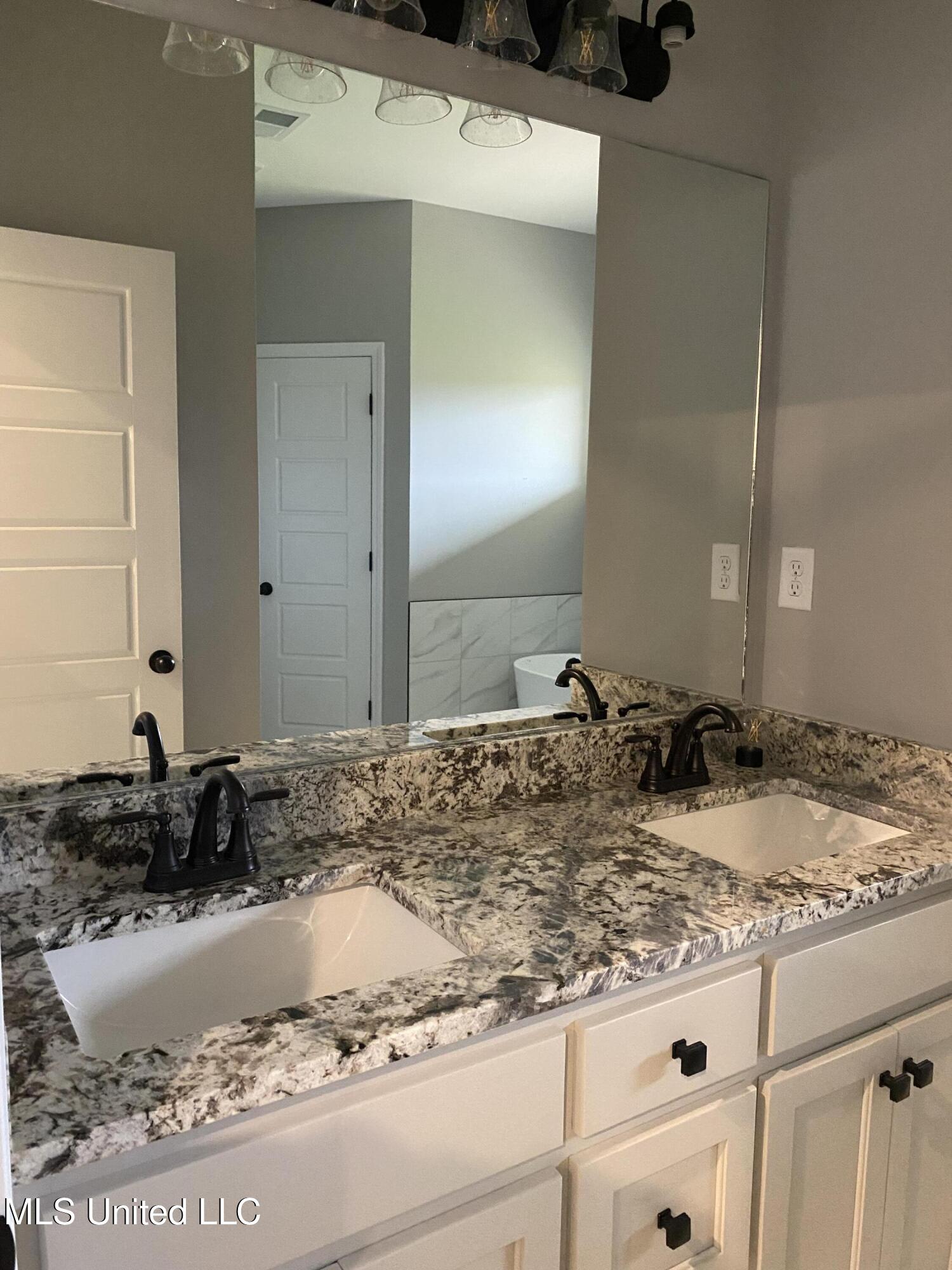 5247 Watson Vw Drive Property Photo 8
