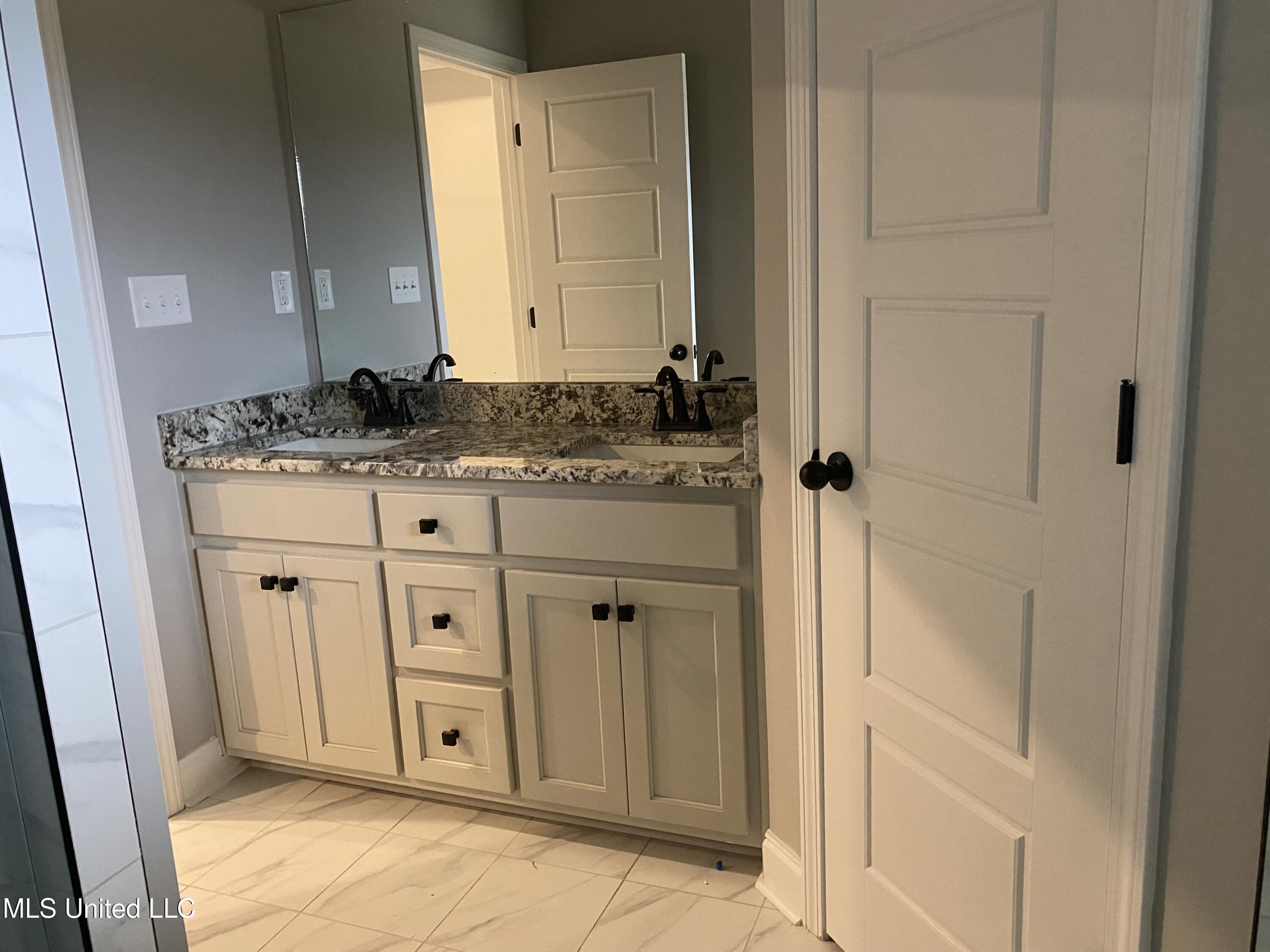 5247 Watson Vw Drive Property Photo 10
