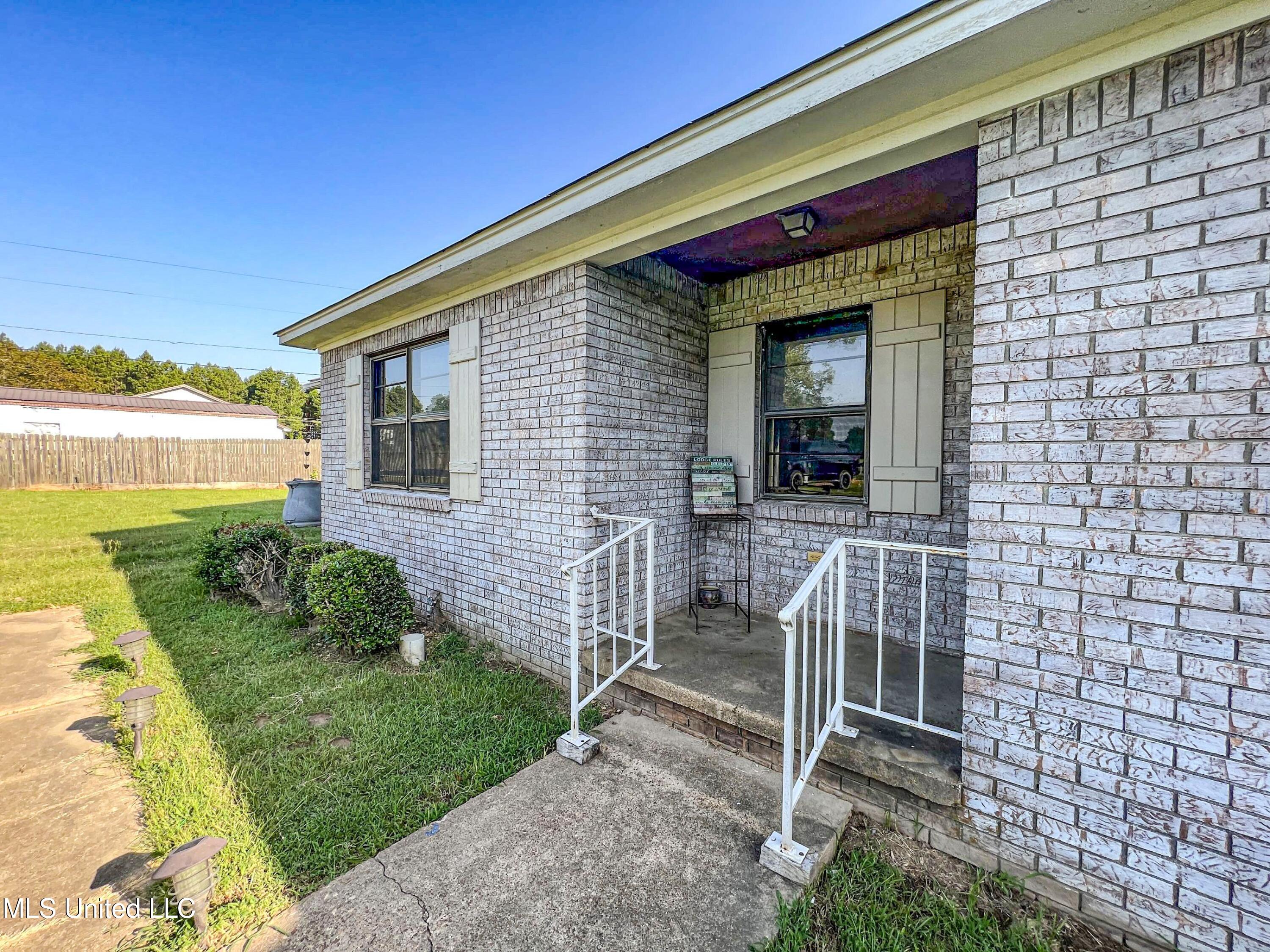 14912 Highway 35 Property Photo 46