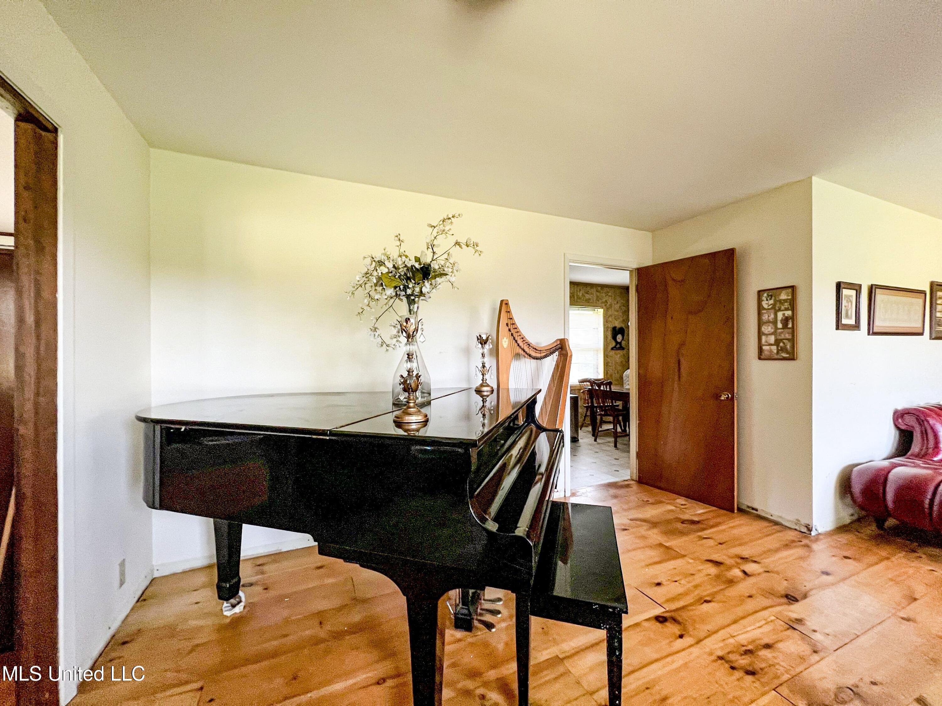 14912 Highway 35 Property Photo 55