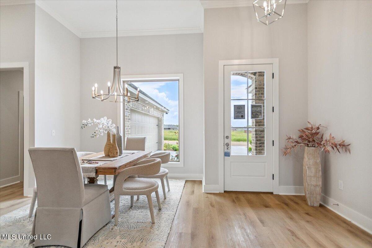 1016 Kensington Drive Property Photo 10