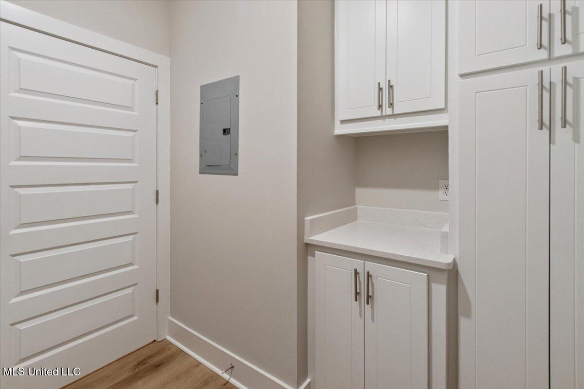 1012 Kensington Drive Property Photo 9