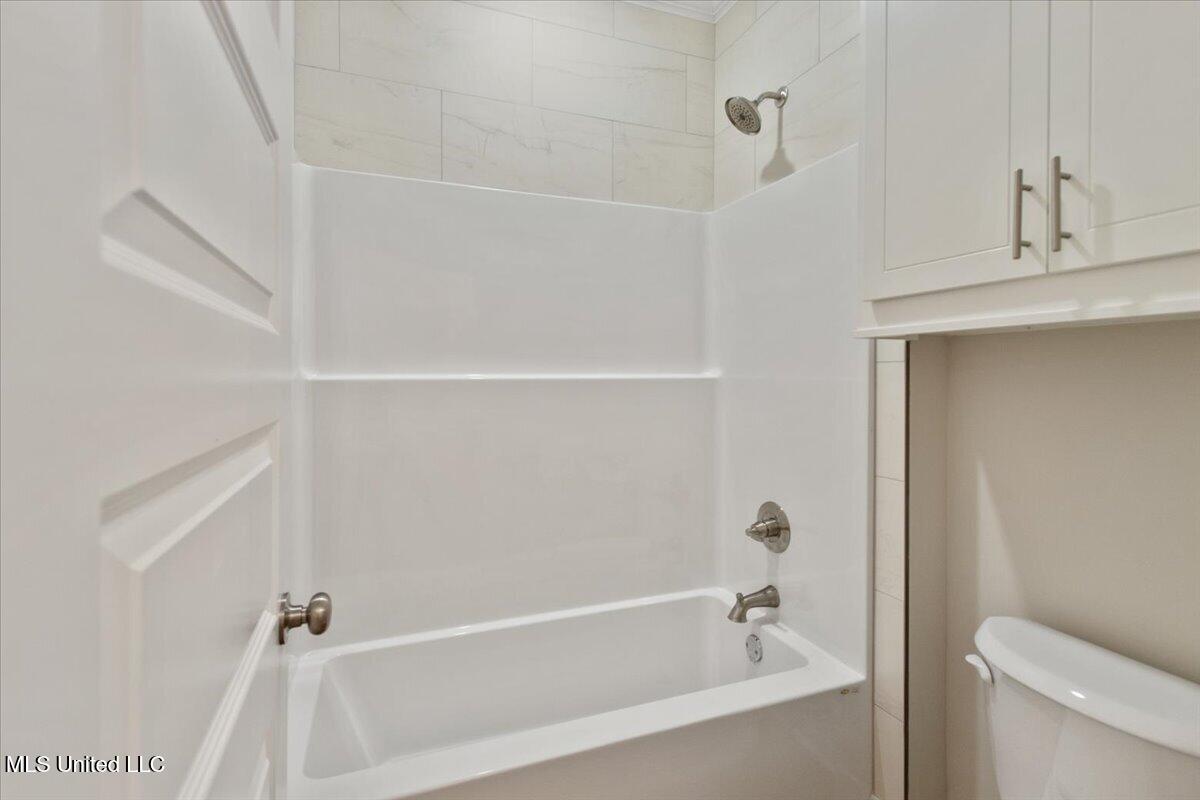 1012 Kensington Drive Property Photo 23