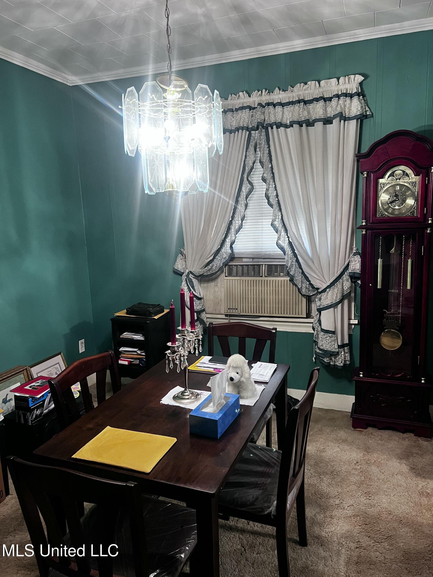 742 Brandon Avenue Property Photo 3