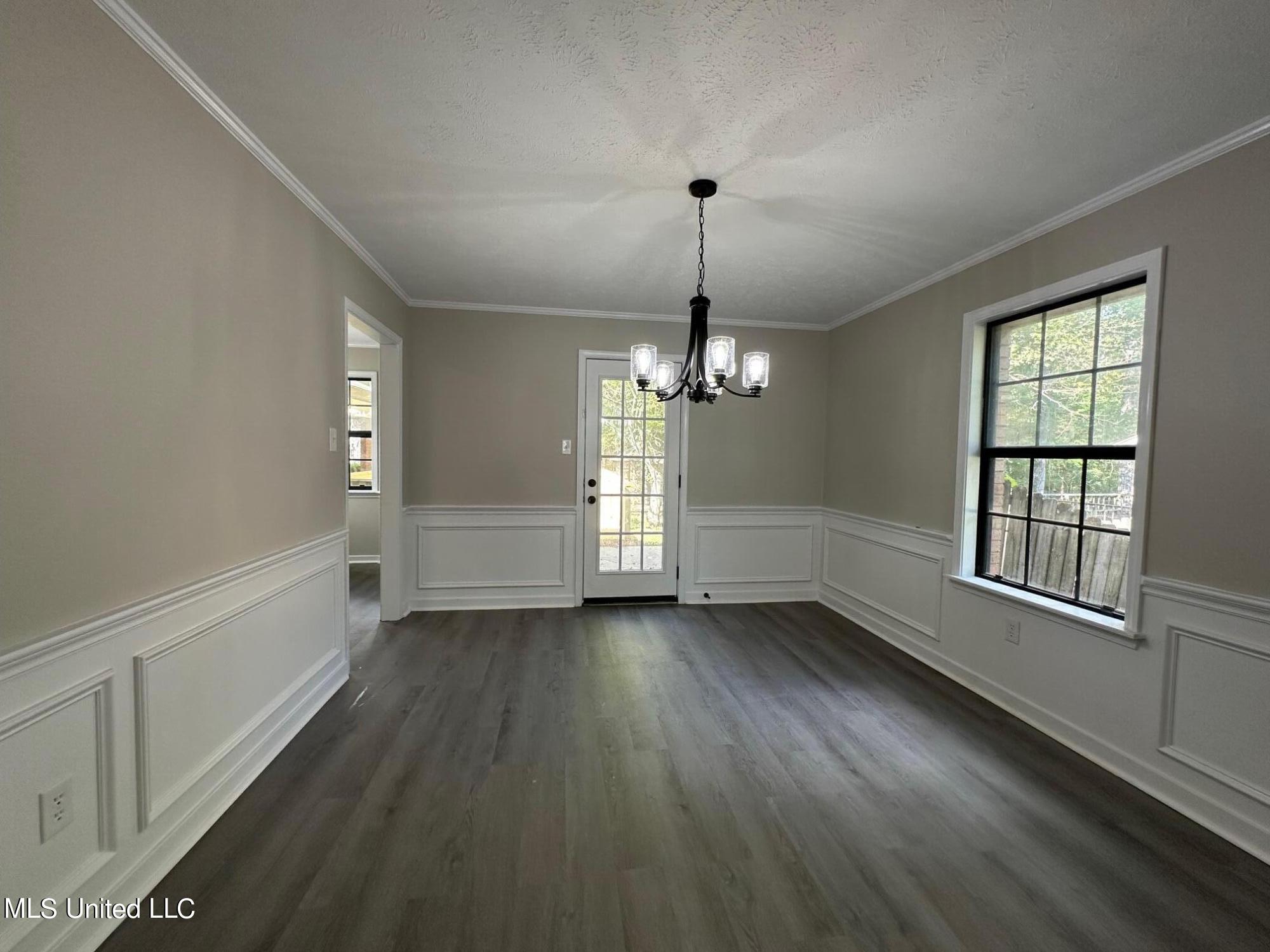 4714 Brookwood Pl. Property Photo 6