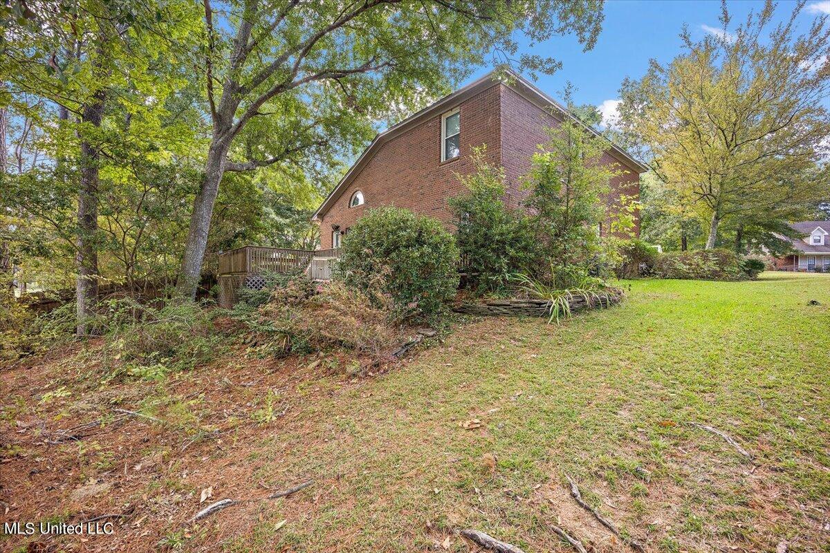 512 Dixton Drive Property Photo 18