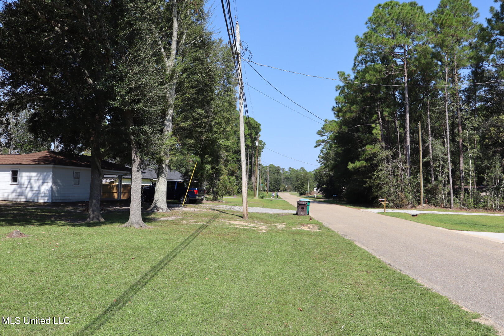 1716 Stillwater Drive Property Photo 4