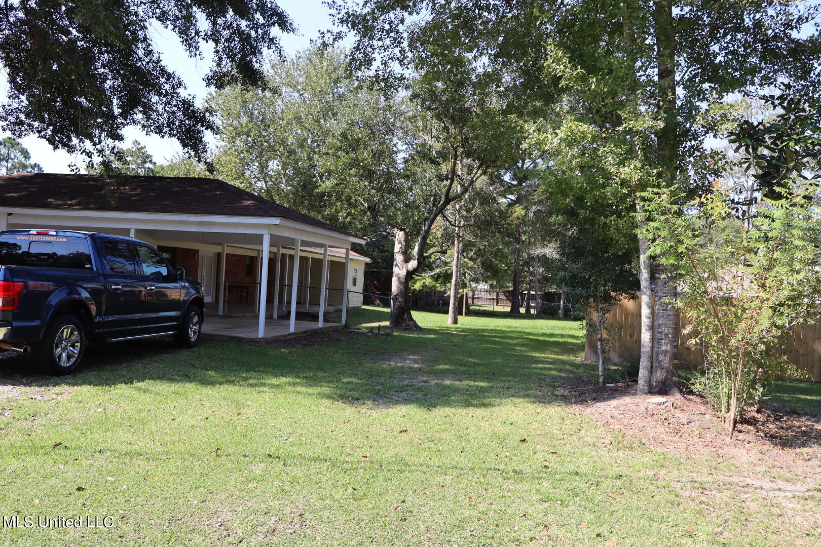 1716 Stillwater Drive Property Photo 9
