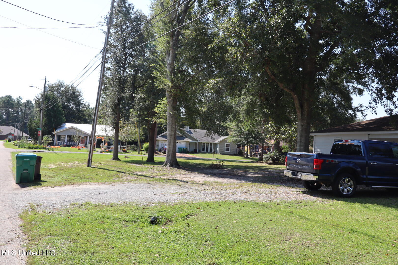 1716 Stillwater Drive Property Photo 10