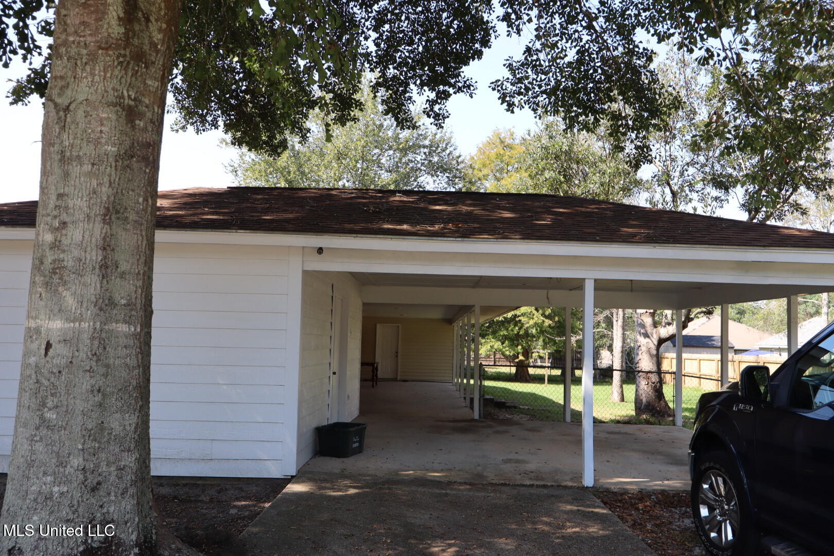 1716 Stillwater Drive Property Photo 15