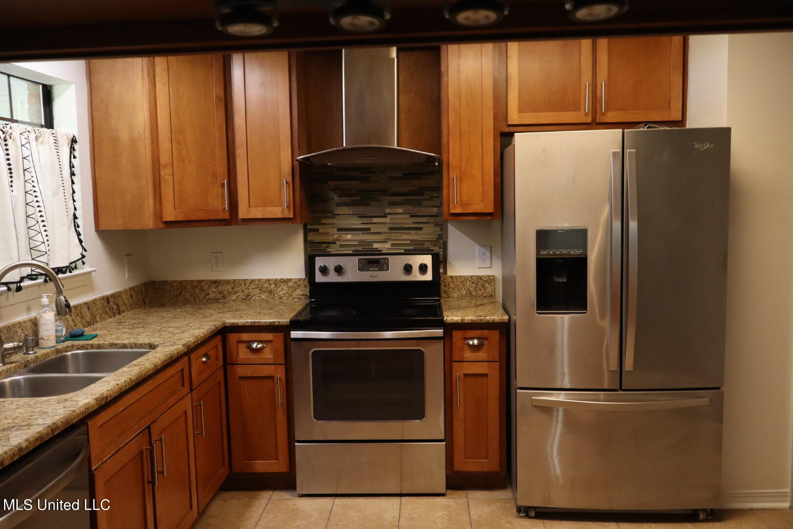 1716 Stillwater Drive Property Photo 23