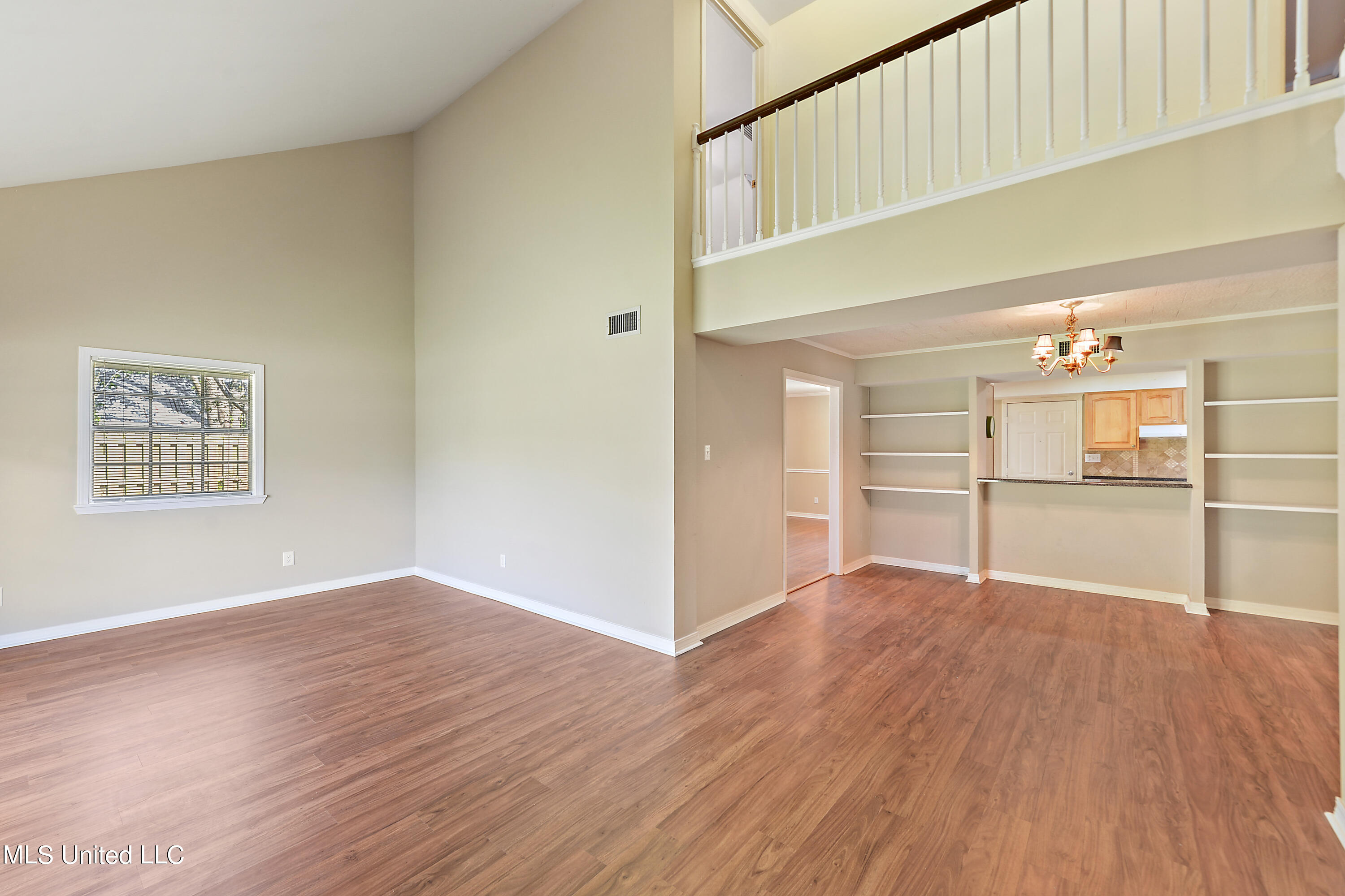 1710 Bates Street Property Photo 5