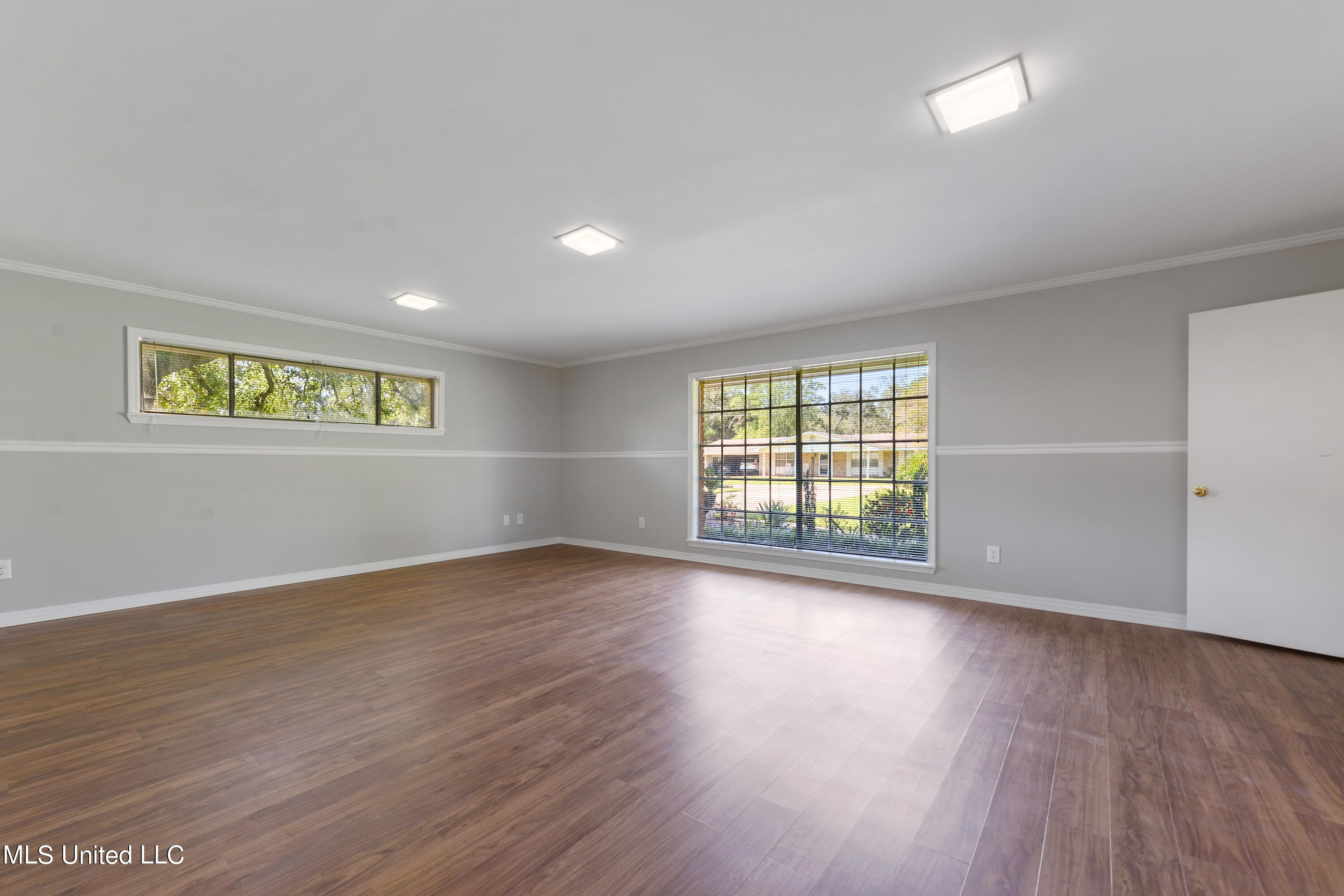 1710 Bates Street Property Photo 14