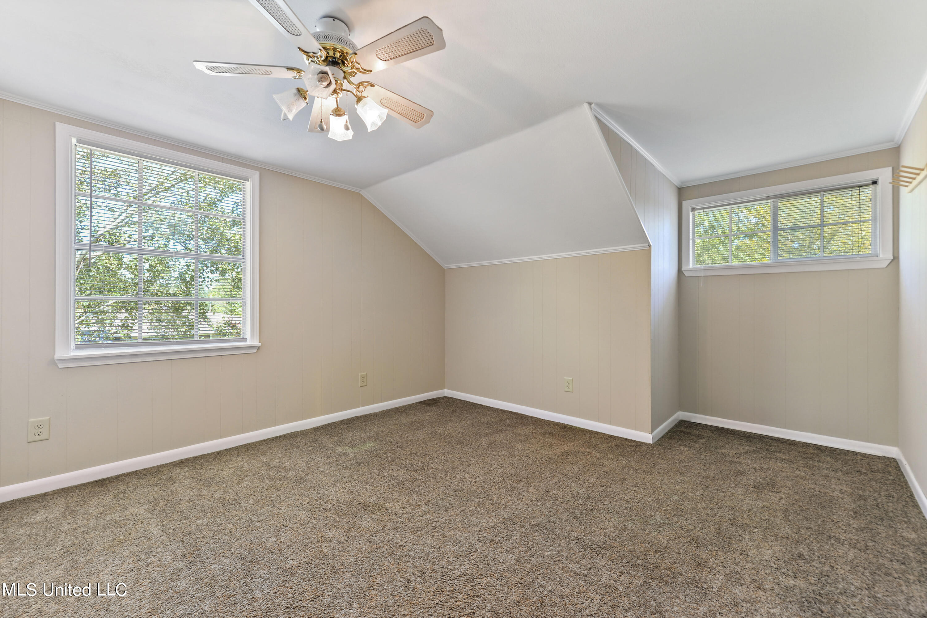 1710 Bates Street Property Photo 21