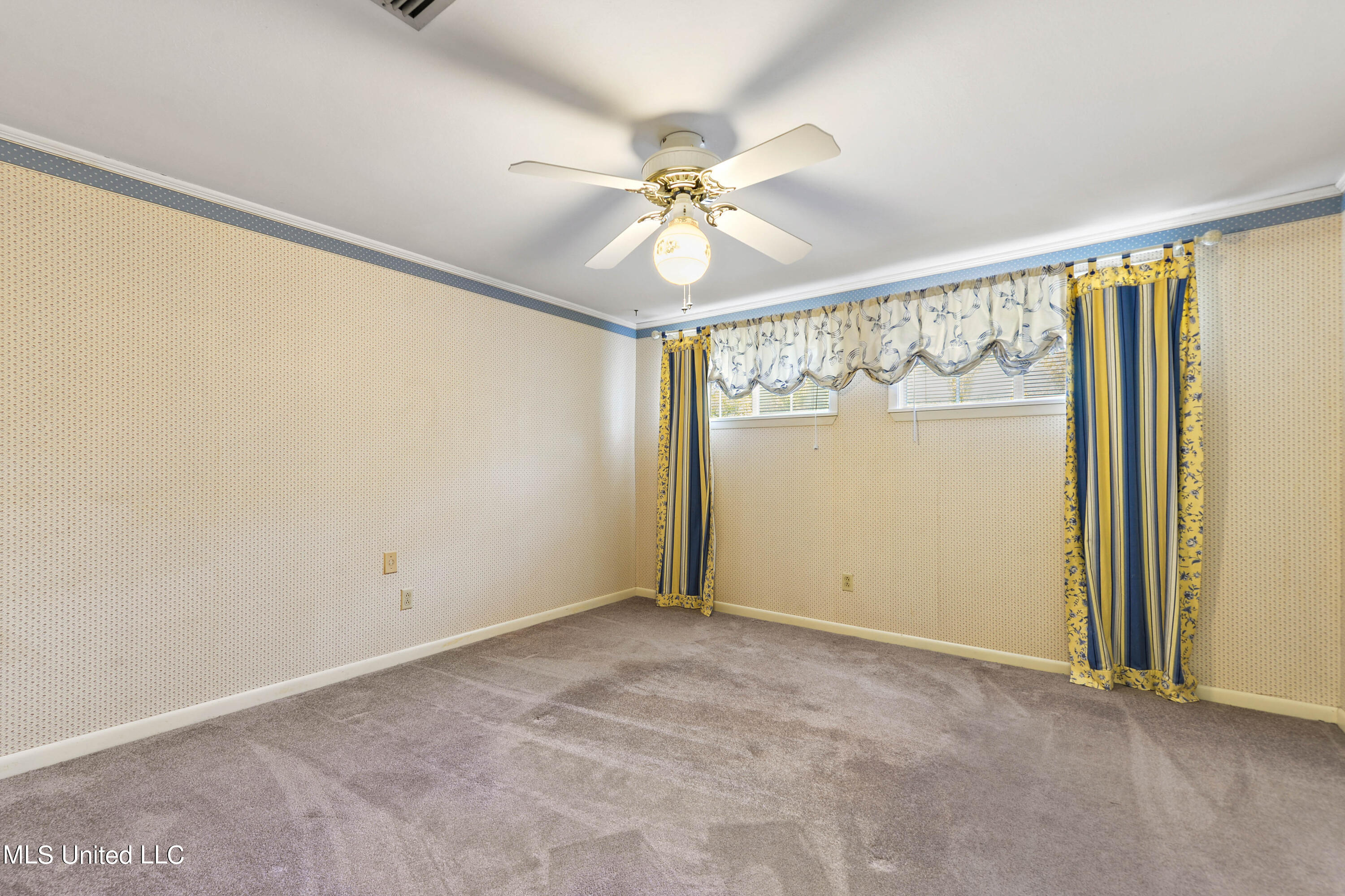 1710 Bates Street Property Photo 23