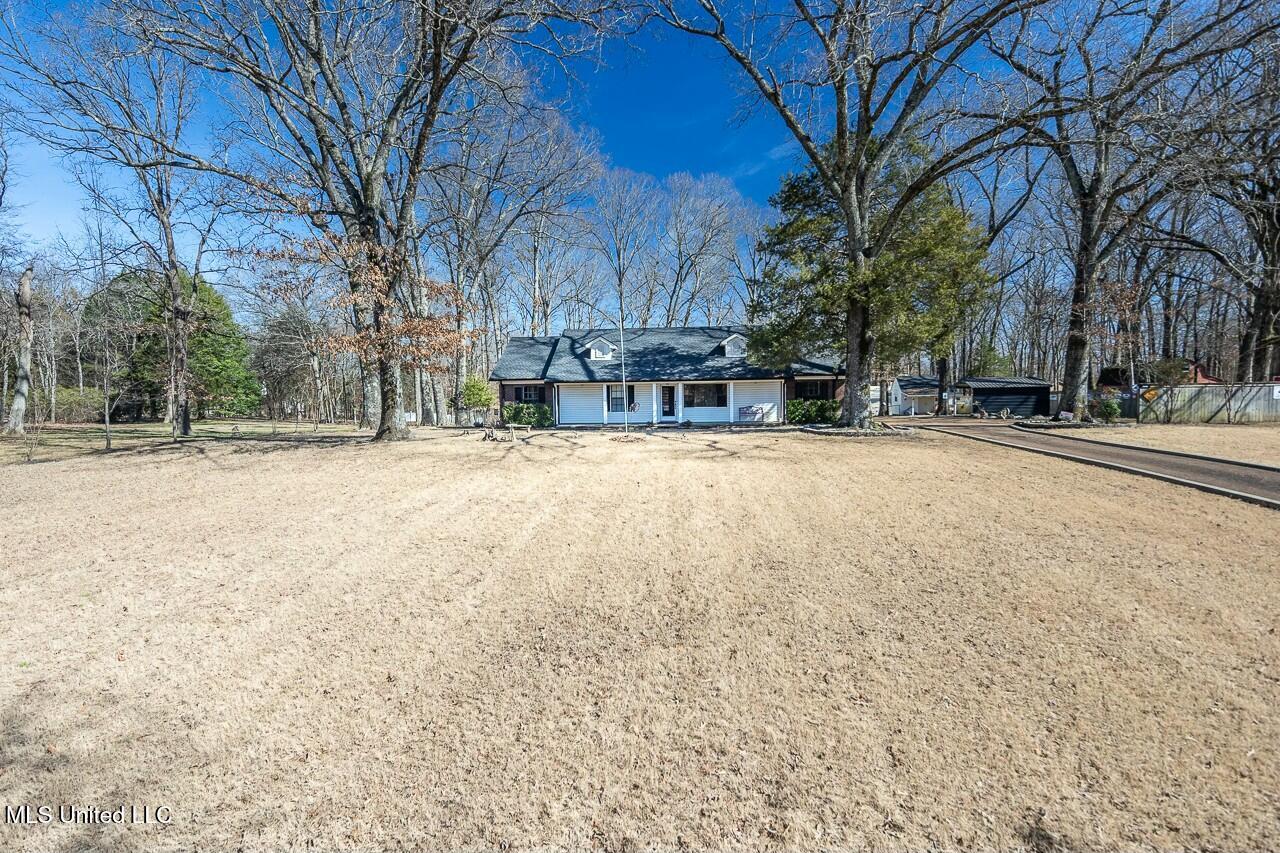 3848 Windermere Property Photo 2