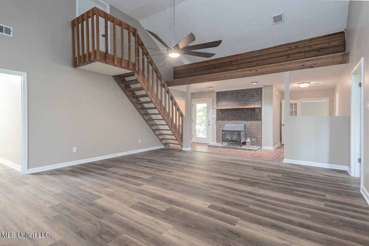 3848 Windermere Property Photo 7
