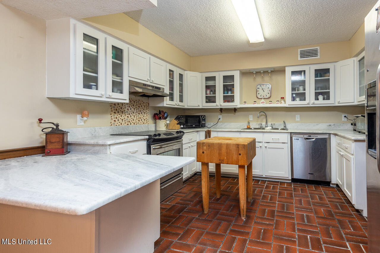 3848 Windermere Property Photo 11