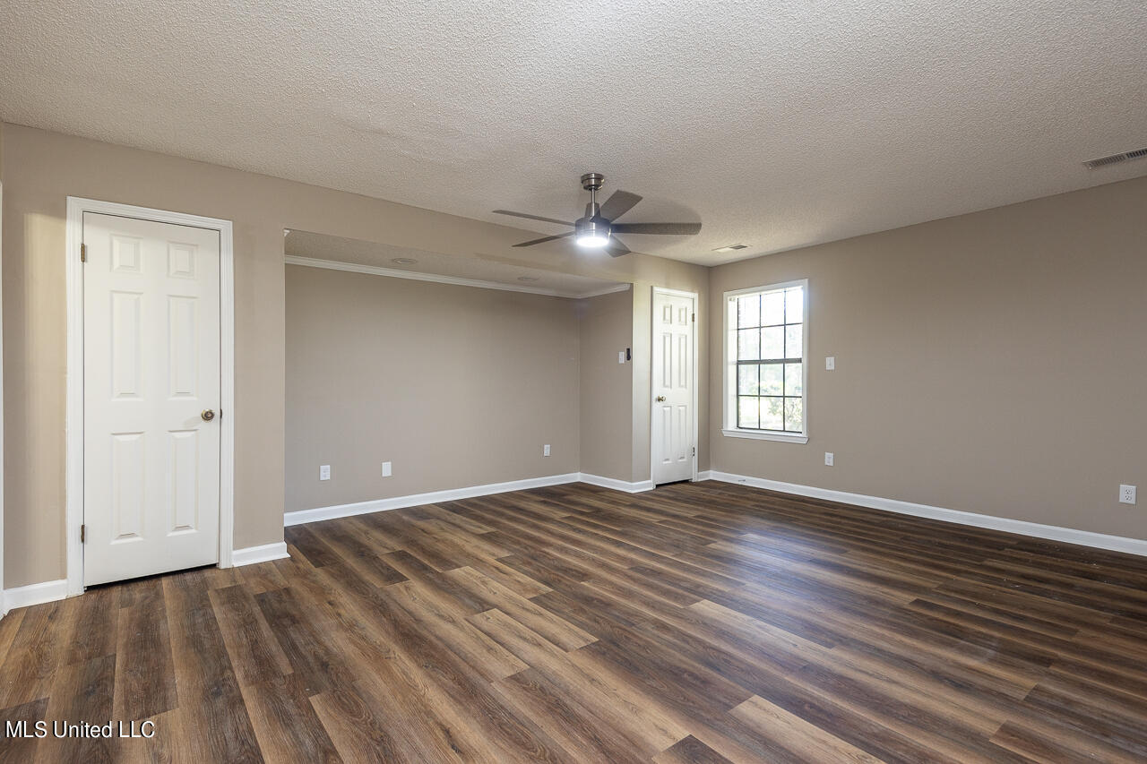 3848 Windermere Property Photo 17
