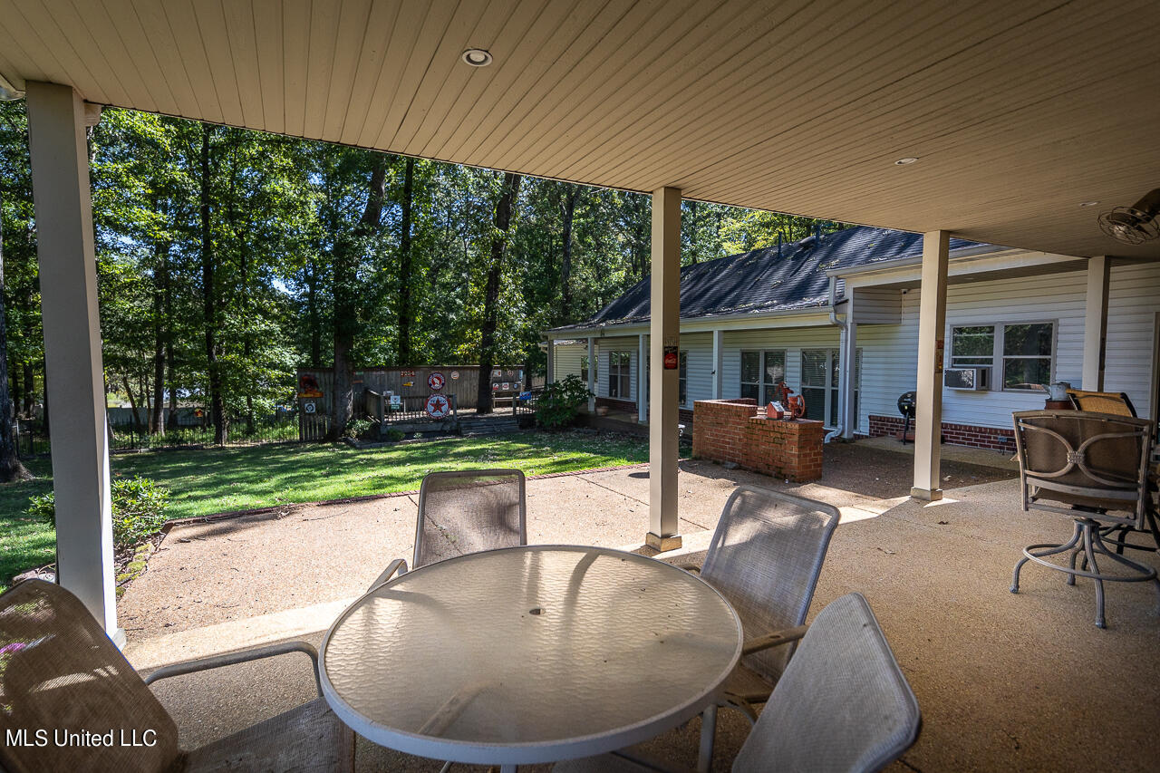 3848 Windermere Property Photo 36