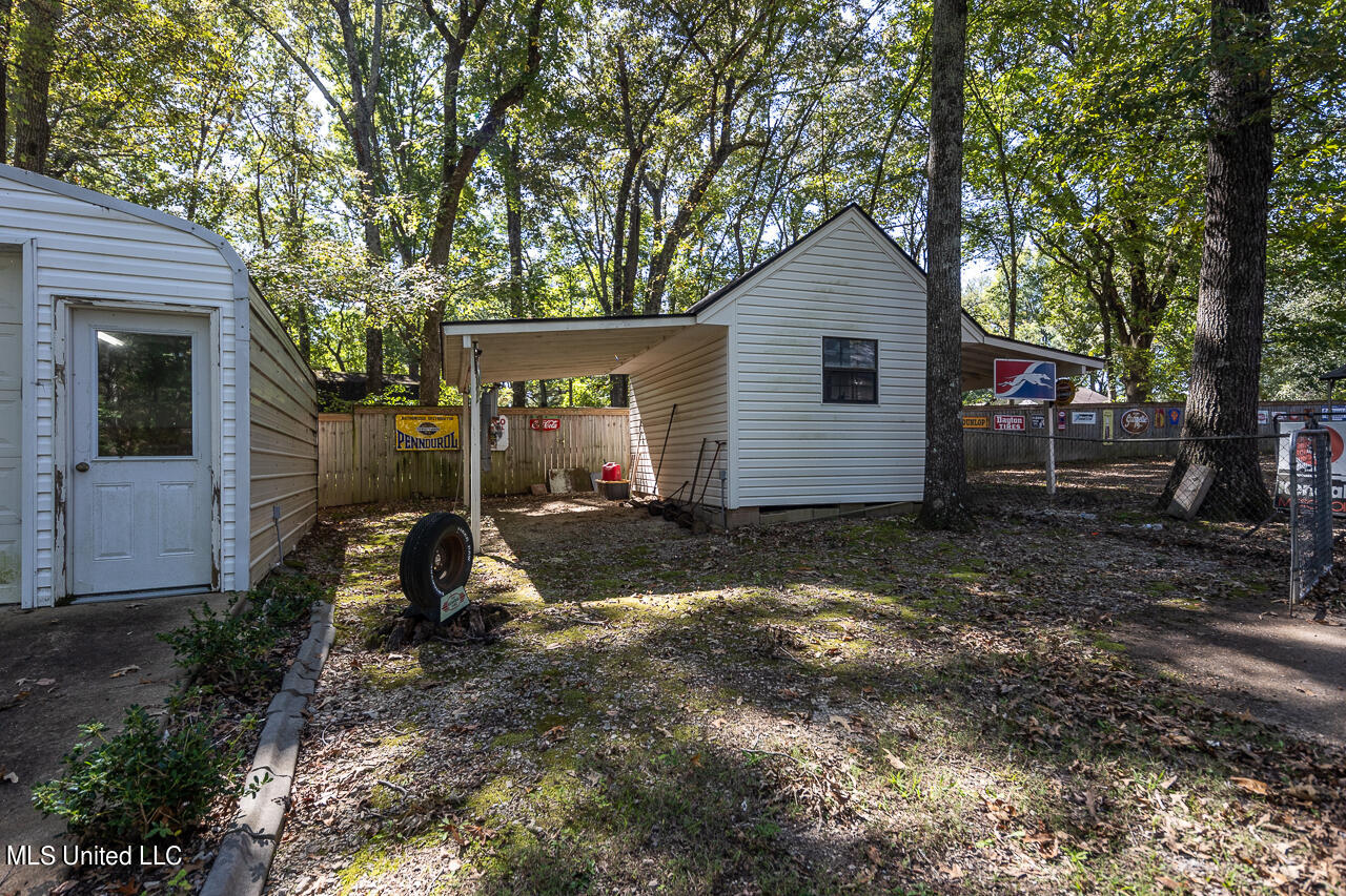3848 Windermere Property Photo 43