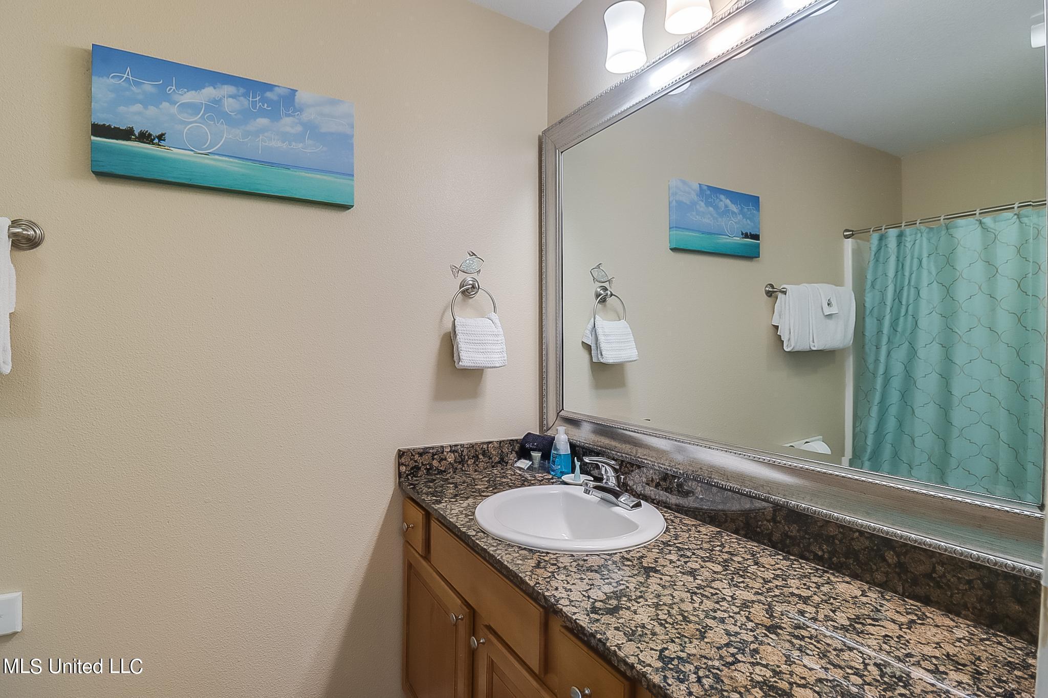 1201 Century Oaks Drive Property Photo 17