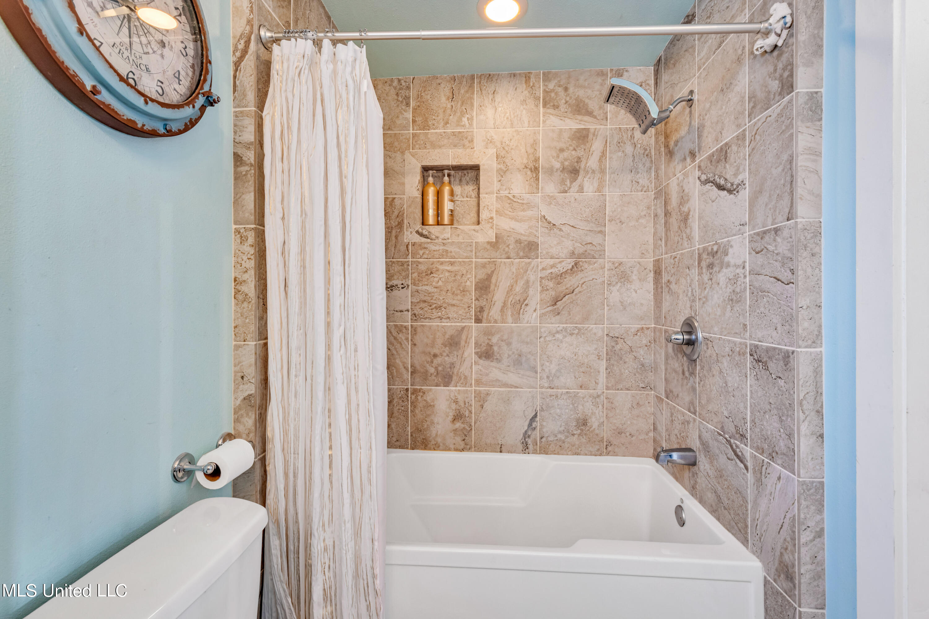 253 Sycamore Street Property Photo 18