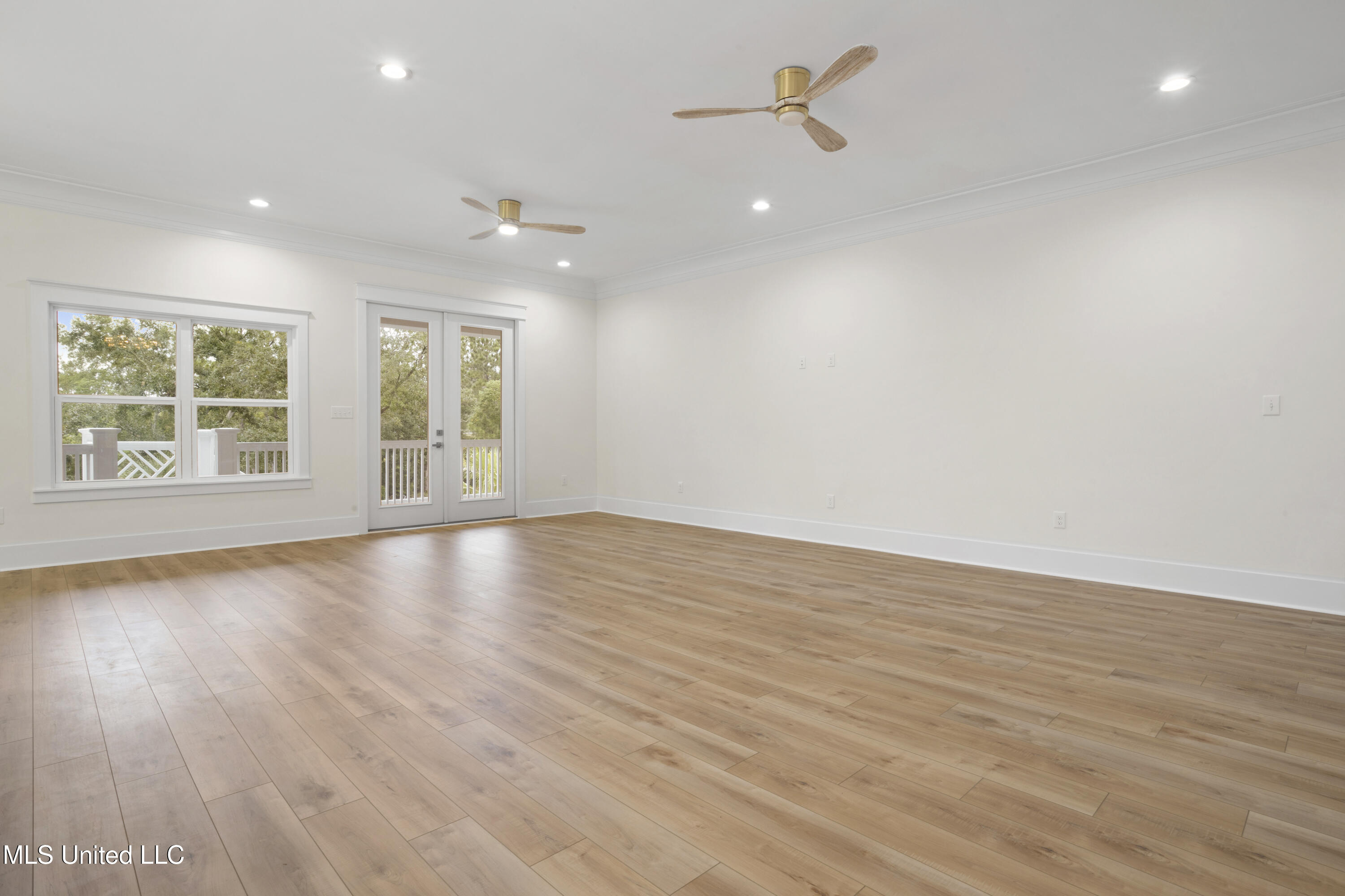 1180 Iola Road Property Photo 9