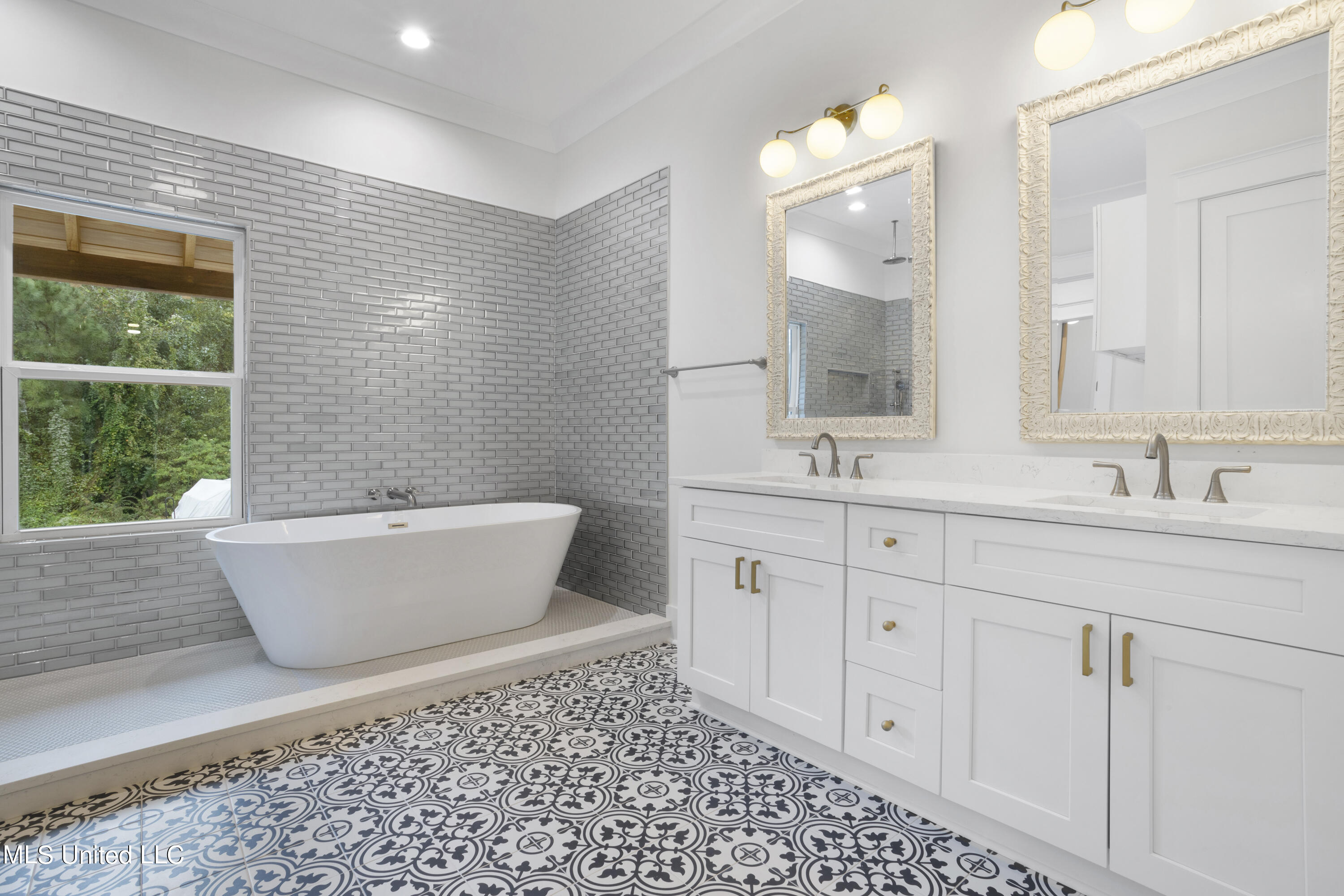 1180 Iola Road Property Photo 29