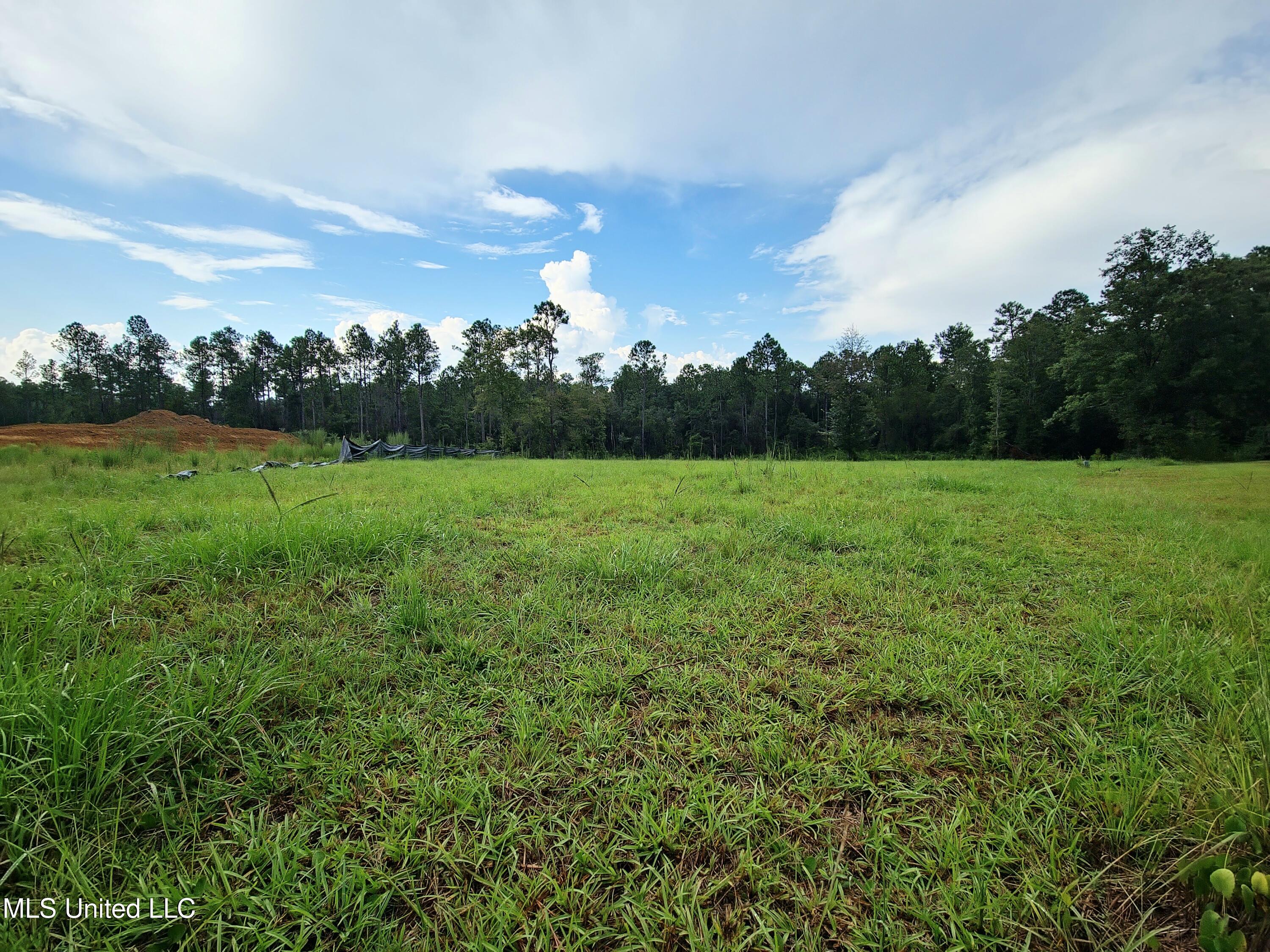 13070 Hartley Circle Property Photo 4