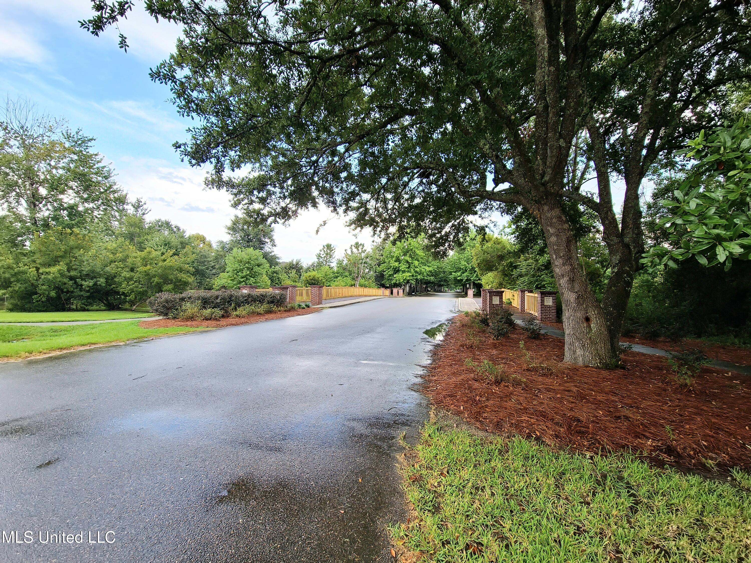 13070 Hartley Circle Property Photo 8