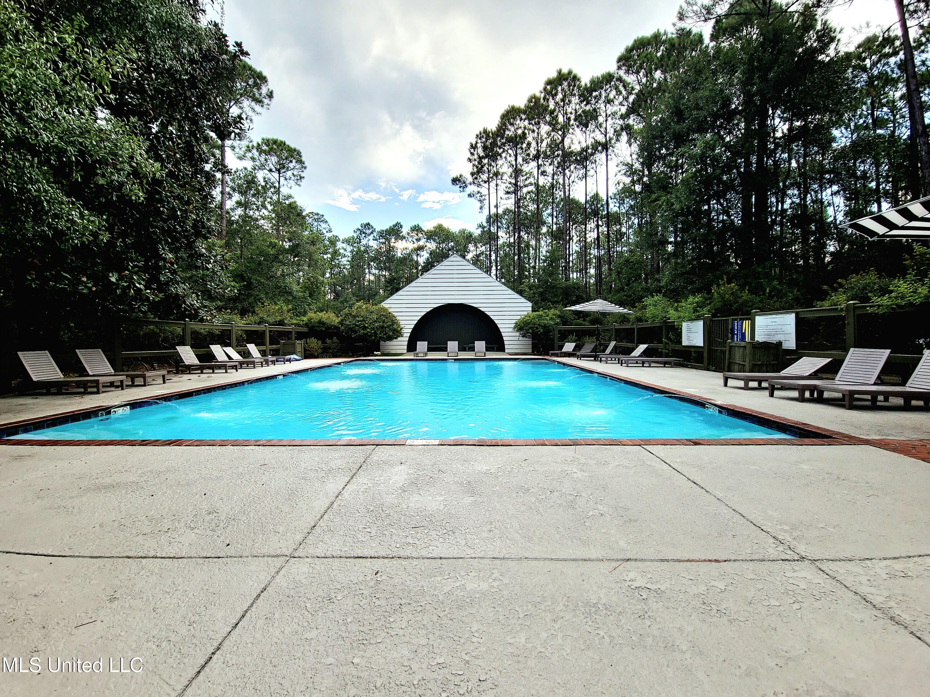 13070 Hartley Circle Property Photo 11