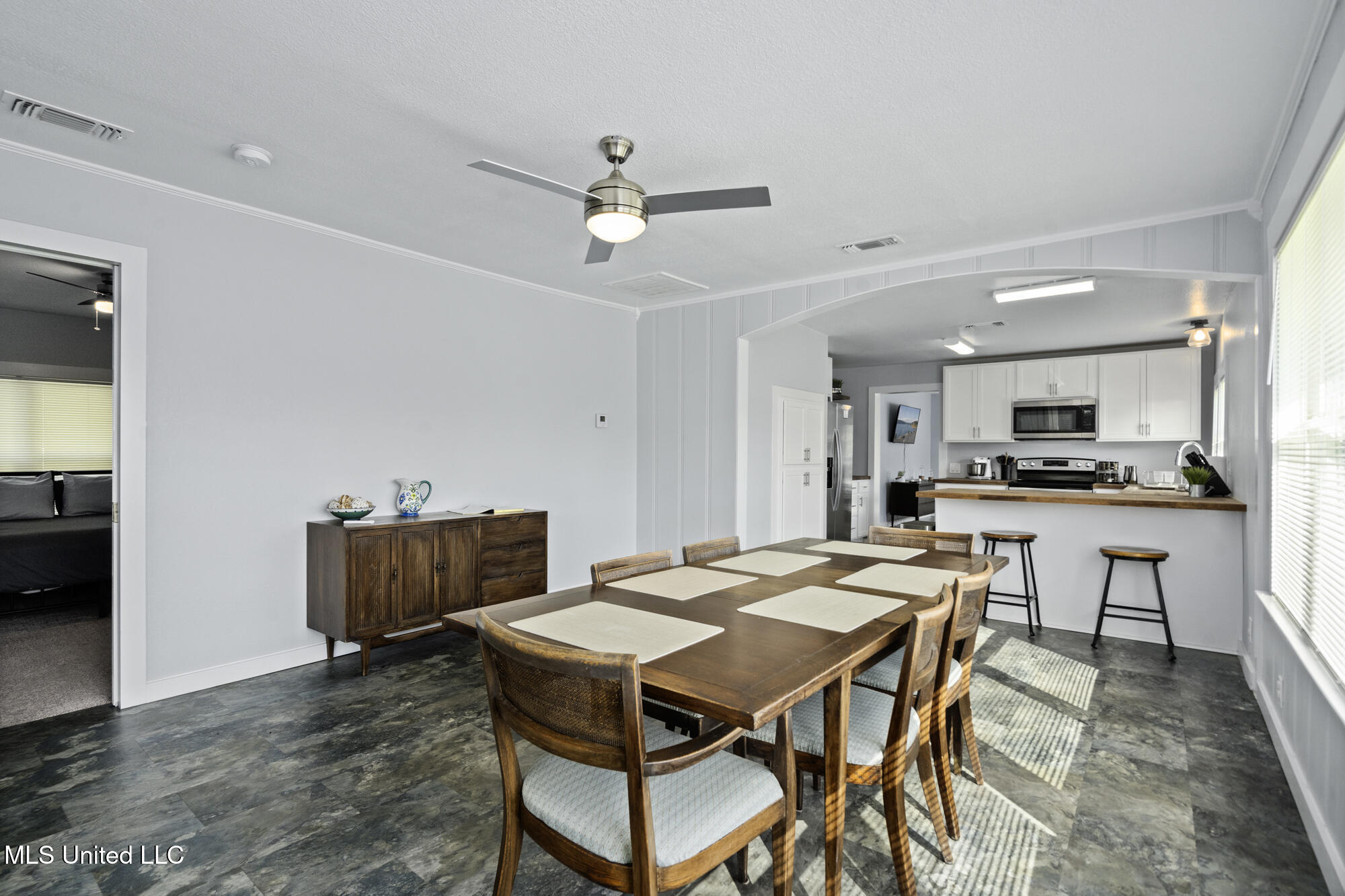 529 Commerce Street Property Photo 10