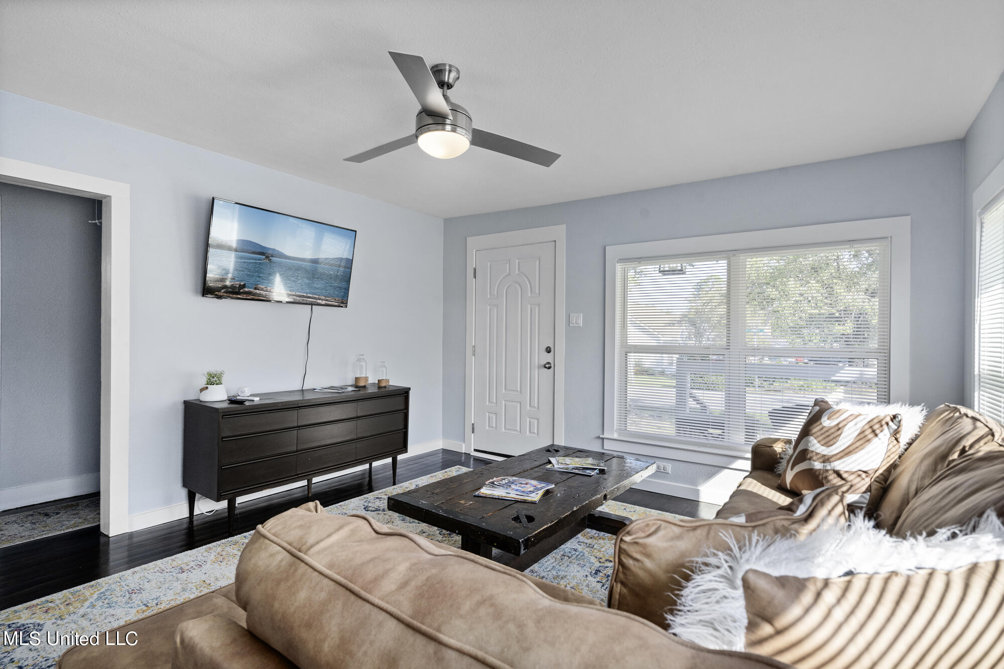 529 Commerce Street Property Photo 13