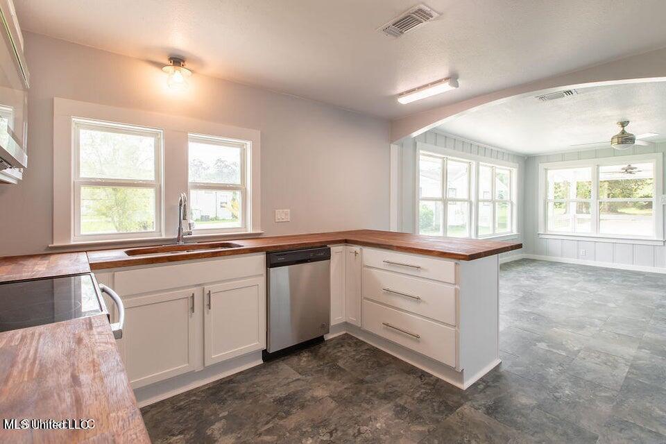 529 Commerce Street Property Photo 36