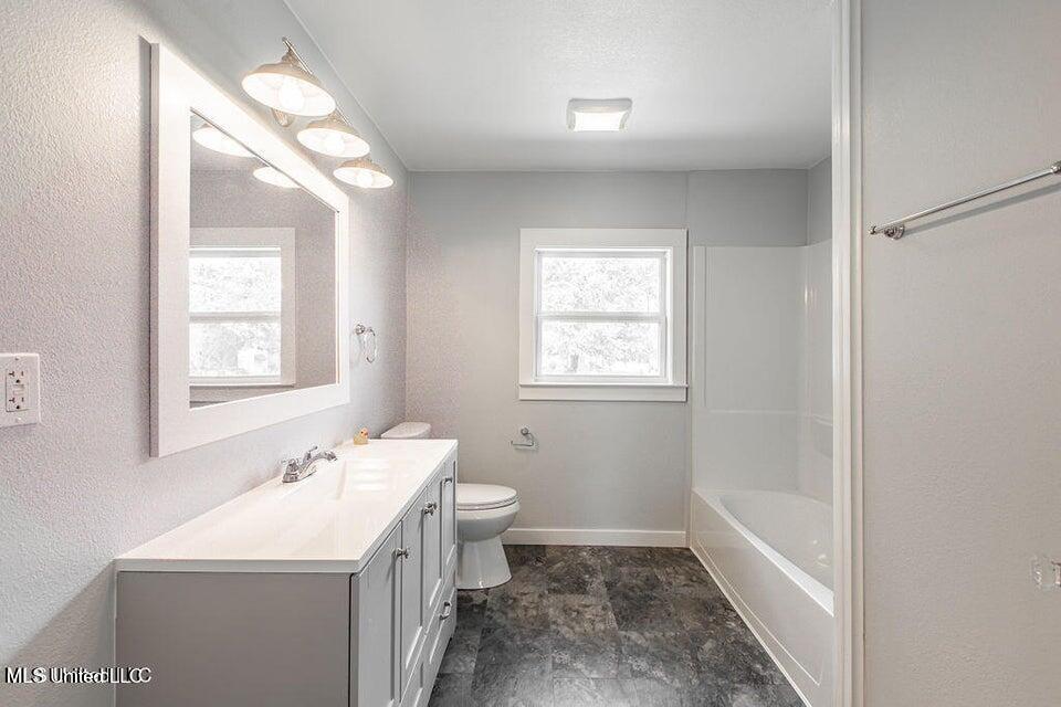 529 Commerce Street Property Photo 48