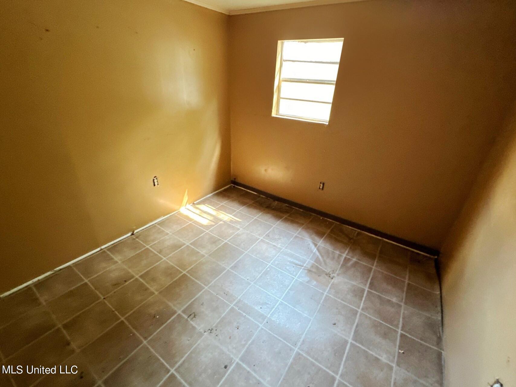 220 Pin Oak Drive Property Photo 8
