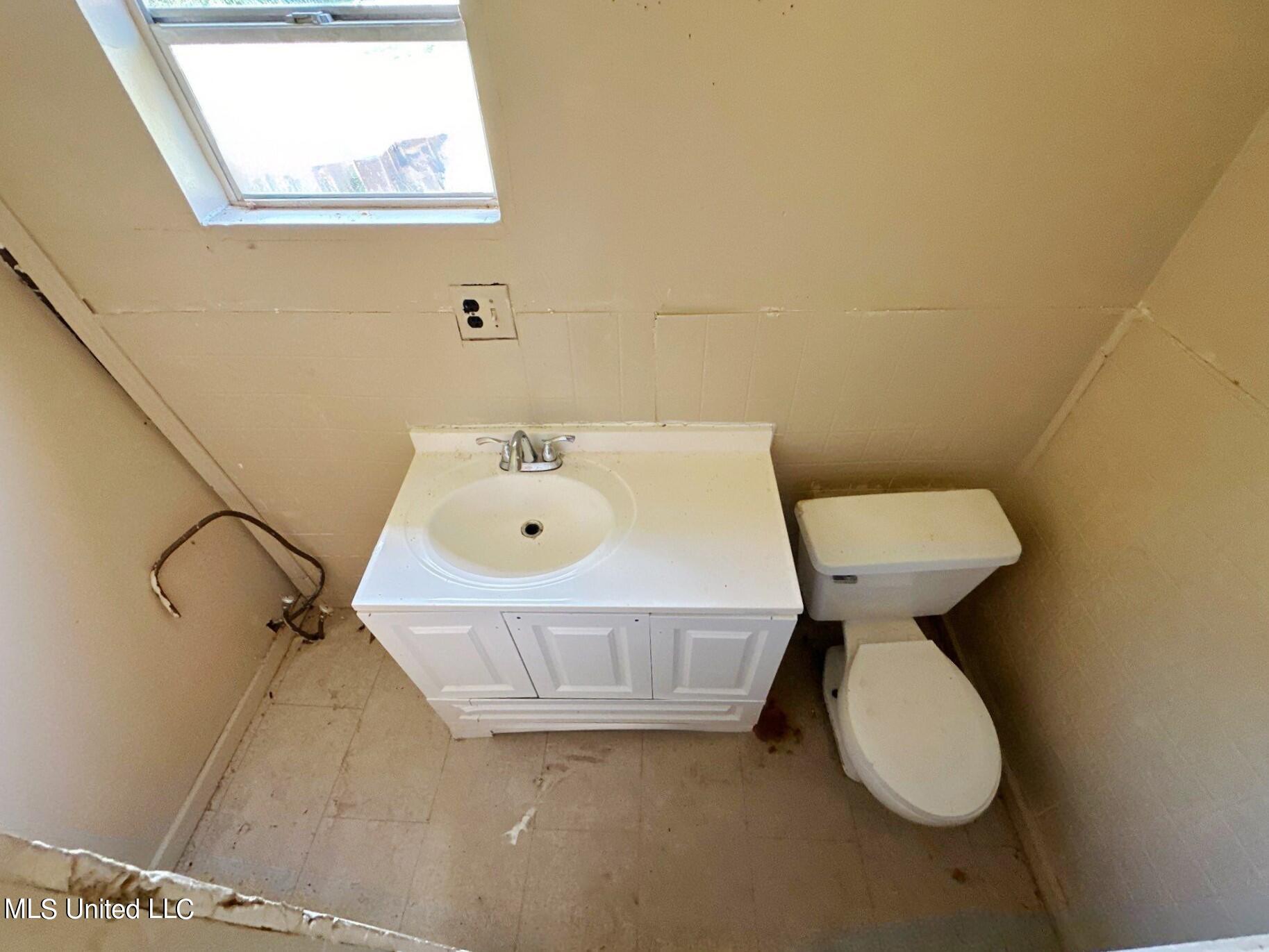 220 Pin Oak Drive Property Photo 11