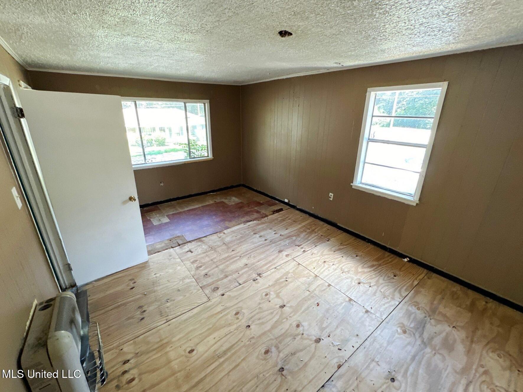 220 Pin Oak Drive Property Photo 17