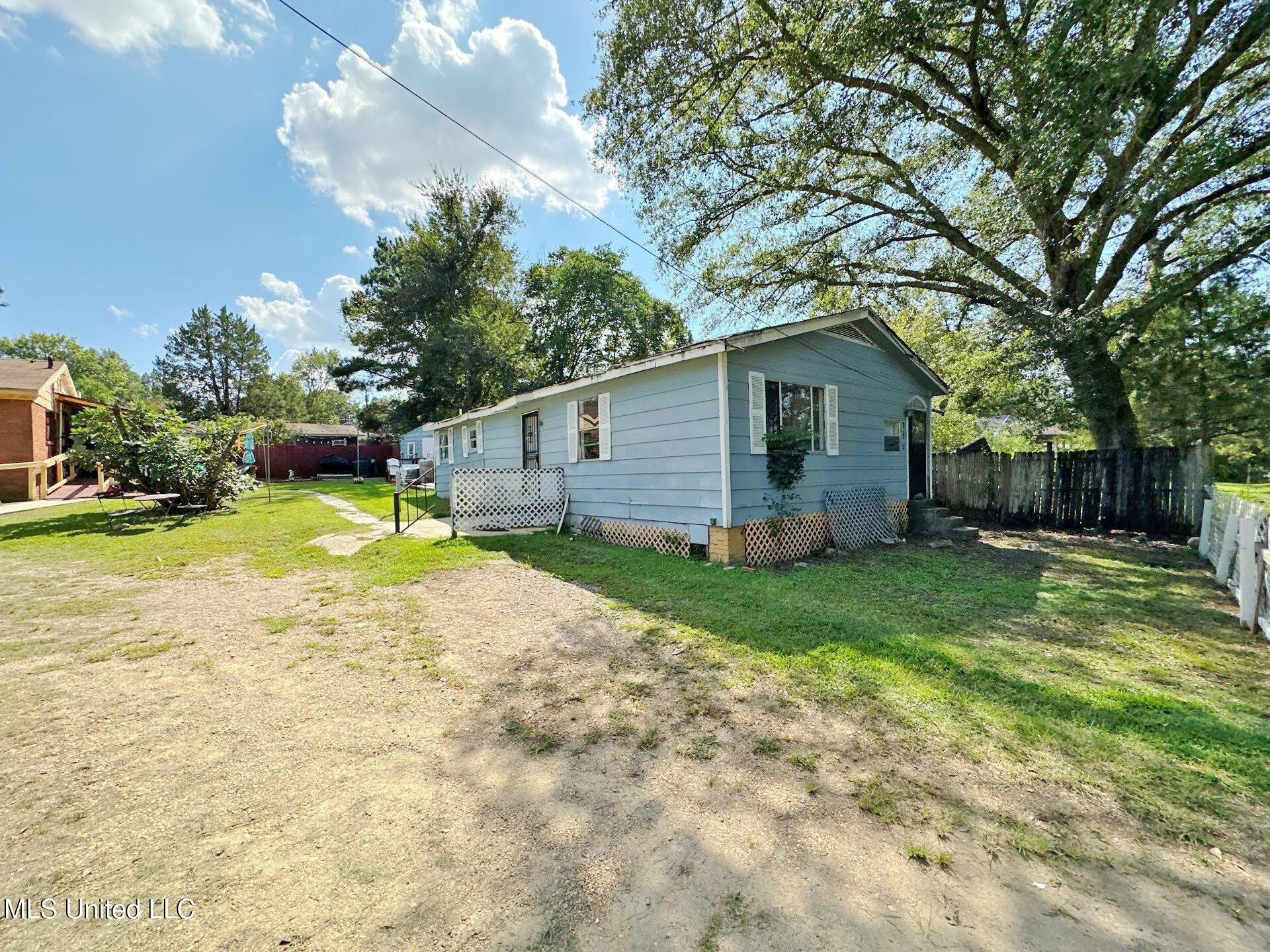 220 Pin Oak Drive Property Photo 19